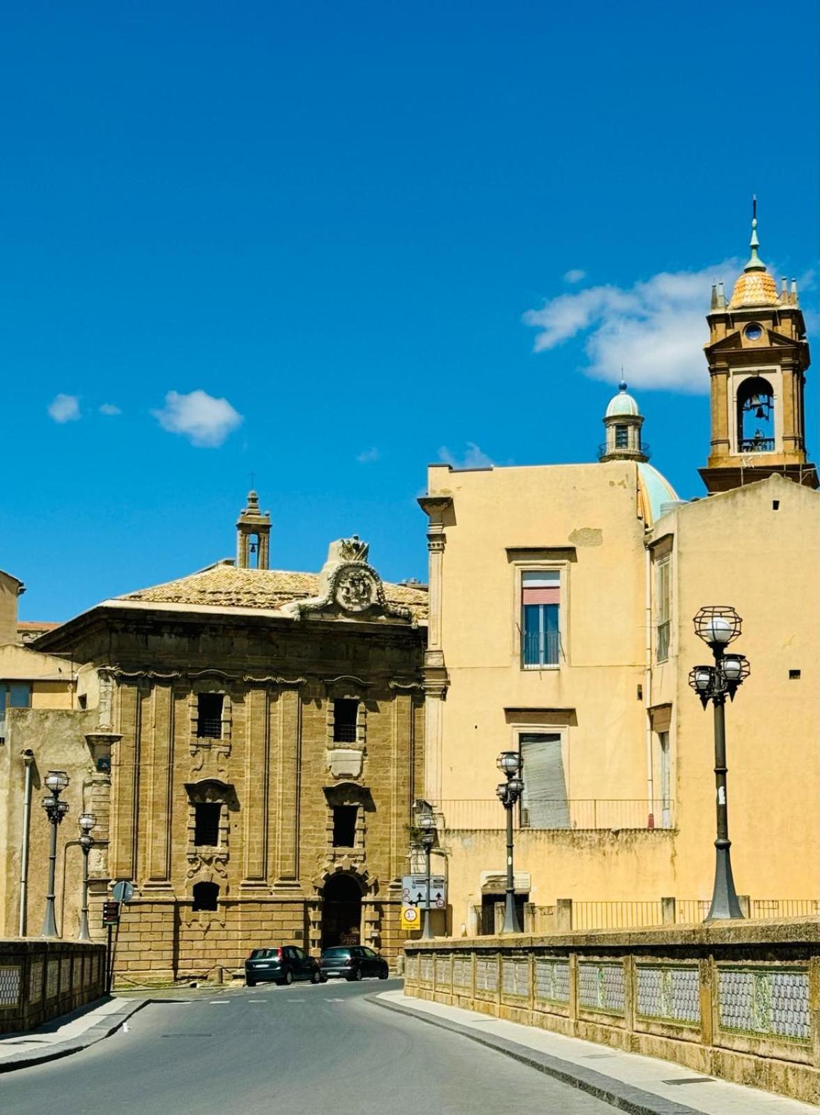 Casa Vacanze In Centro! Caltagirone Exterior foto